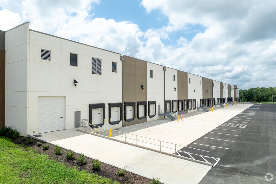 More Photos Of 500 Halls Mill Rd, Freehold Distribution For Lease