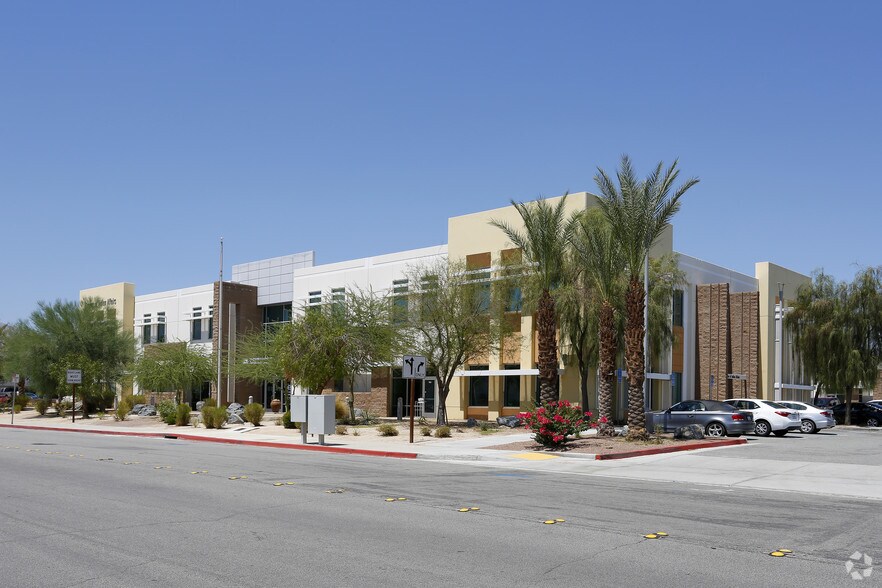 More Photos Of 3700 Tachevah Dr, Palm Springs Office For Sale