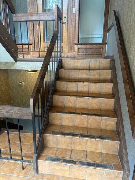 More Photos Of 700 McKnight Park Dr, Pittsburgh Office For Sale