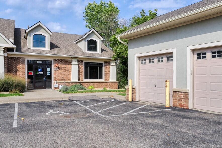 More Photos Of 11970-11974 Portland Ave, Burnsville Medical For Sale