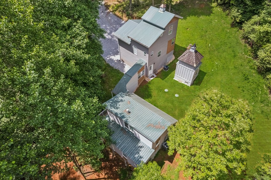 More Photos Of 375 Deerfield Dr, Dahlonega Apartments For Sale