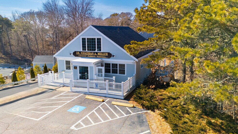 More Photos Of 31 Meetinghouse Rd, South Chatham Office For Sale