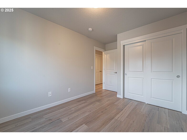 More Photos Of 4943 NE 2nd Ct, Vancouver Multifamily For Sale