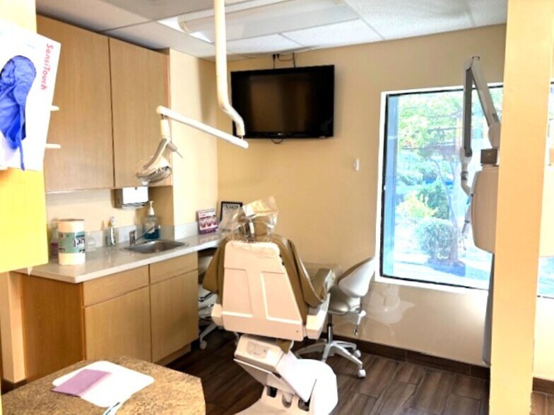 More Photos Of 1866 B St, Hayward Medical For Lease