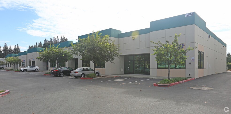 More Photos Of 1234-1294 W Winton Ave, Hayward Warehouse For Sale