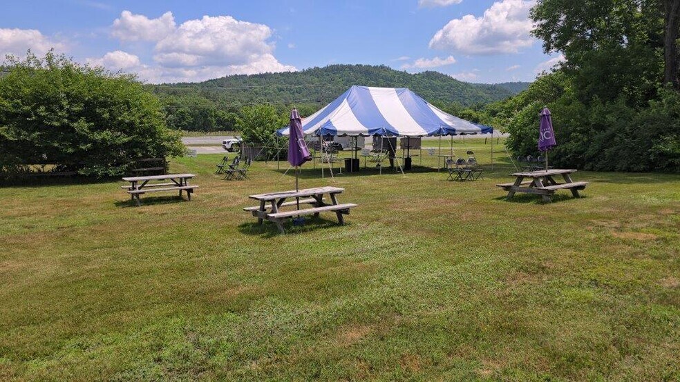 More Photos Of 643 VT-103 Rt, Chester Restaurant For Sale