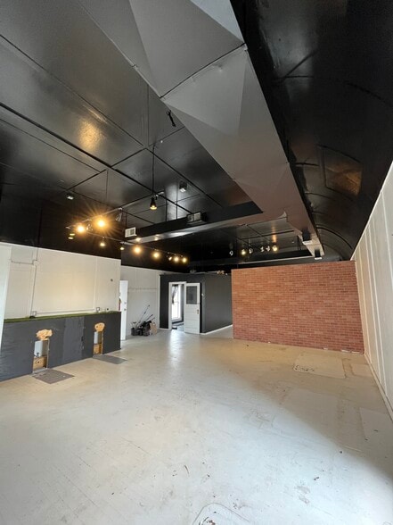 More Photos Of 29023-29029 Euclid Ave, Wickliffe Loft Creative Space For Lease