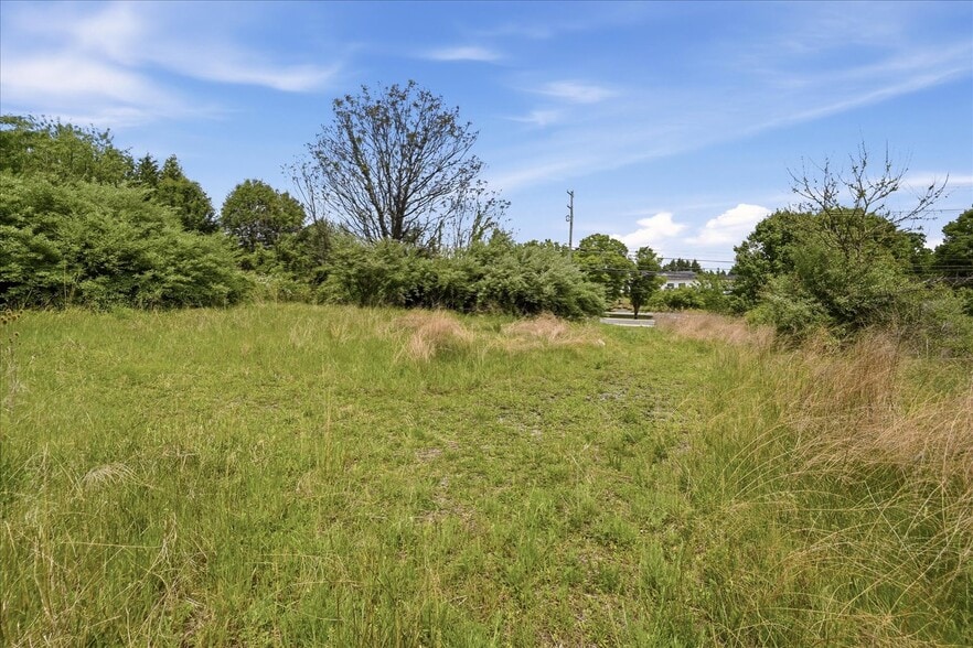More Photos Of 1625 Amherst st, Winchester Land For Sale