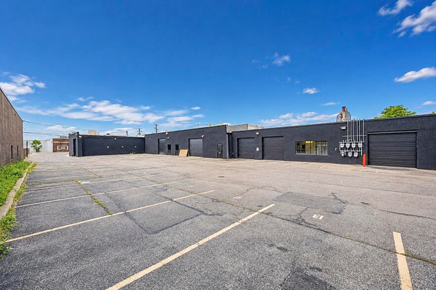 More Photos Of 32 Allen Blvd, Farmingdale Warehouse For Sale