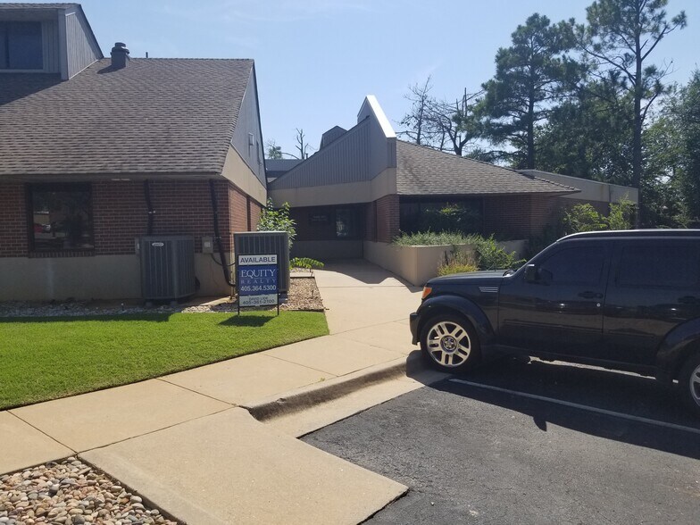 More Photos Of 8811 E Reno Ave, Oklahoma City Medical For Lease