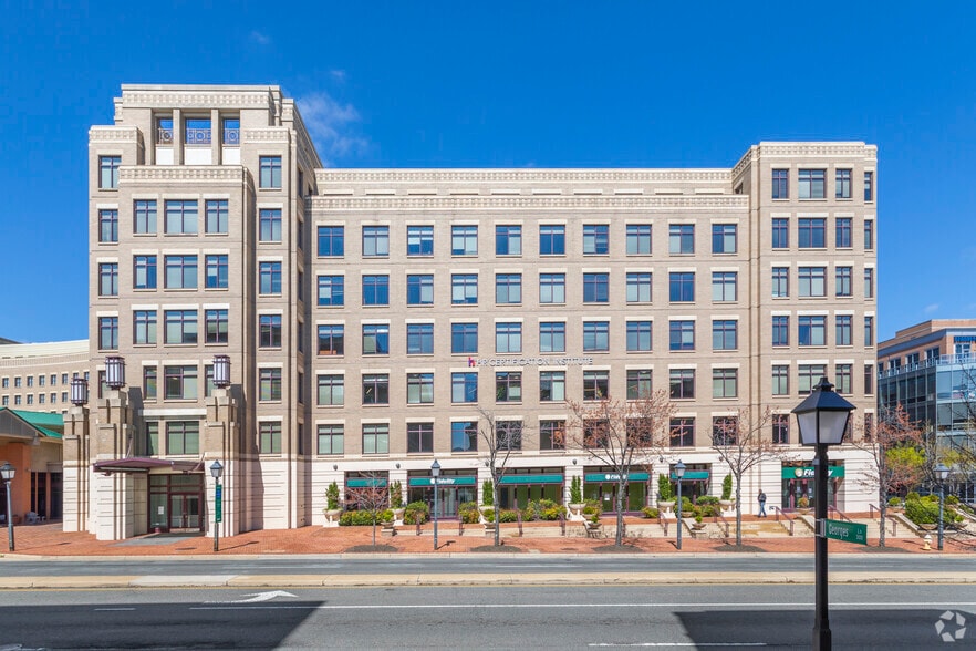 More Photos Of 1725 Duke St, Alexandria Office For Lease