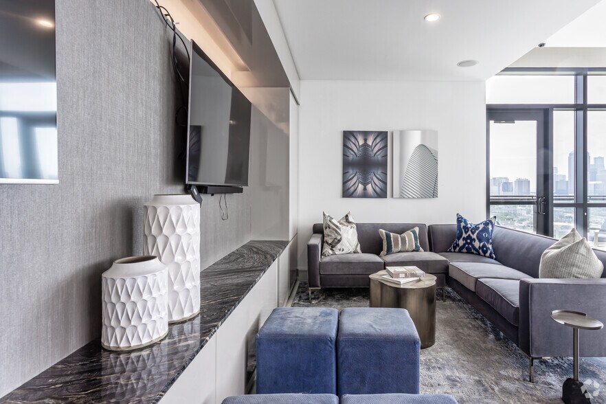 More Photos Of 3200 McKinney Ave, Dallas Multifamily For Sale