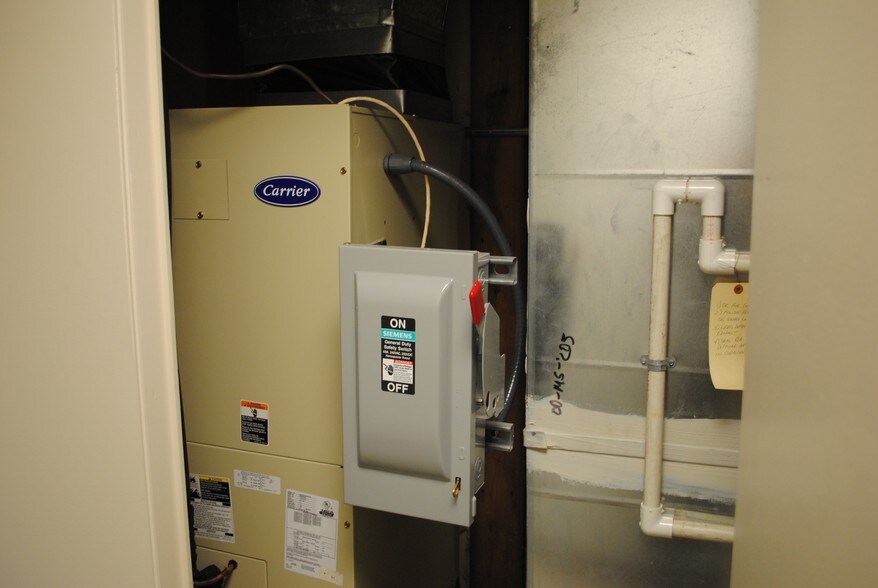 More Photos Of 3006 Dodds Ave, Chattanooga Light Manufacturing For Sale