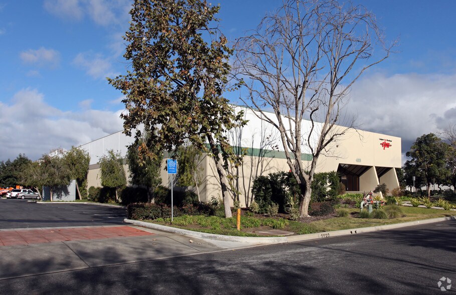 More Photos Of 4681 Calle Bolero, Camarillo Manufacturing For Lease