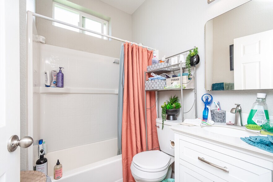 More Photos Of 4224 Mary Ave, Olivehurst Apartments For Sale