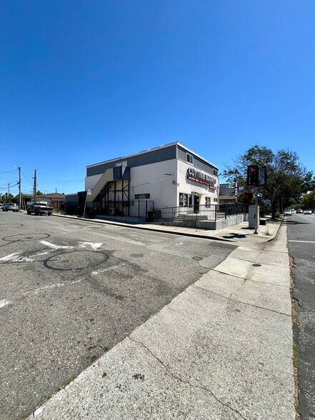 More Photos Of 2901 Cutting Blvd, Richmond Storefront Retail Residential For Sale