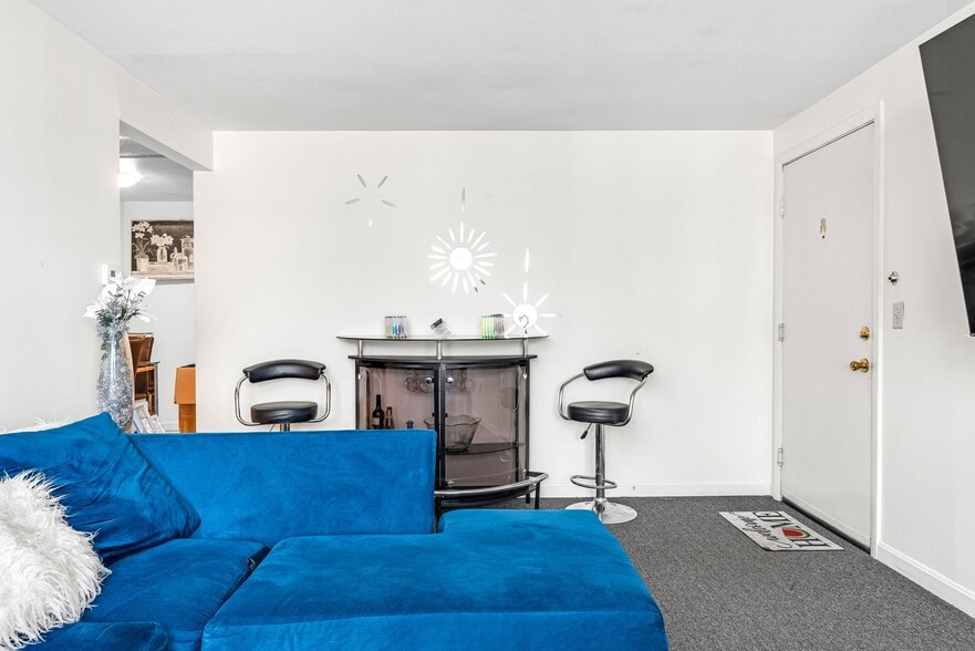 More Photos Of 25 Margaret St, Pawtucket Apartments For Sale