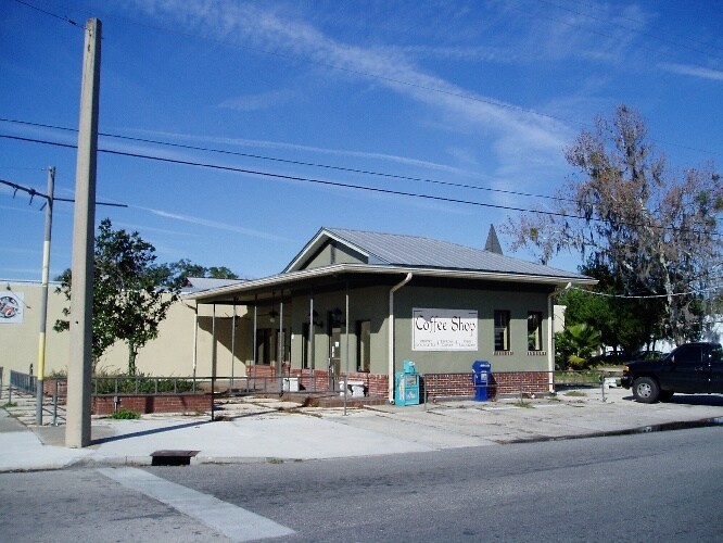 More Photos Of 700 St. Johns Ave, Palatka Restaurant For Sale