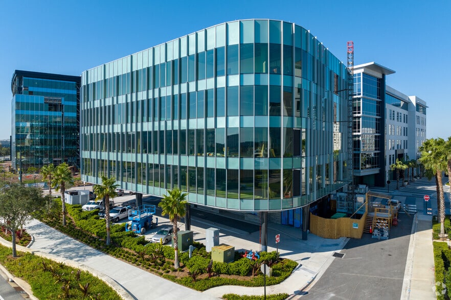 More Photos Of 13495 Veterans Way, Orlando Office For Lease