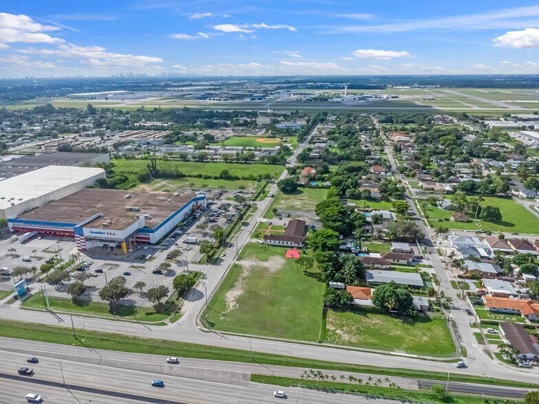 More Photos Of 16600 NW 44th Ct, Opa Locka Land For Lease