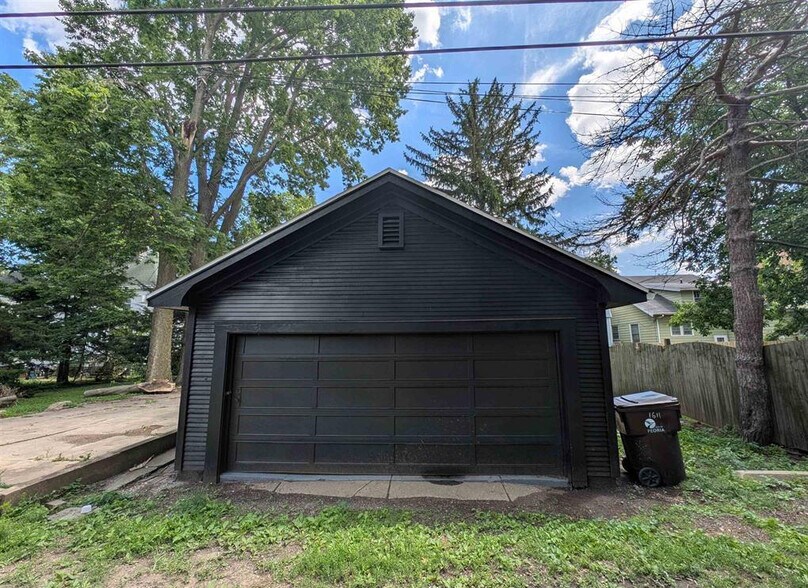 More Photos Of 1611 W Barker Ave, Peoria Multifamily For Sale