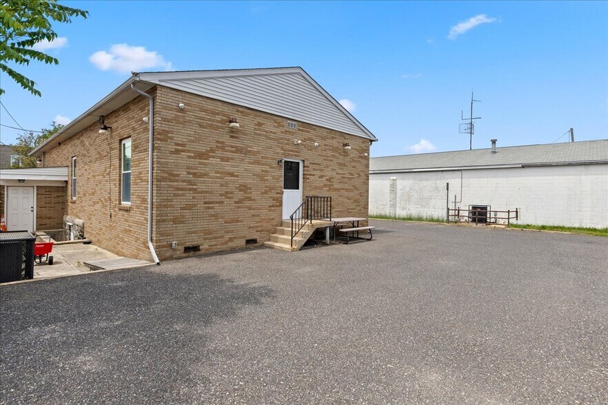 More Photos Of 411 N High St, Millville Medical For Sale