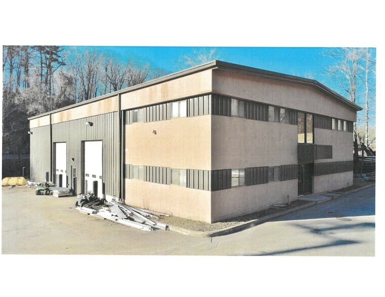 More Photos Of 44 Crugers Station Rd, Croton On Hudson Industrial For Sale