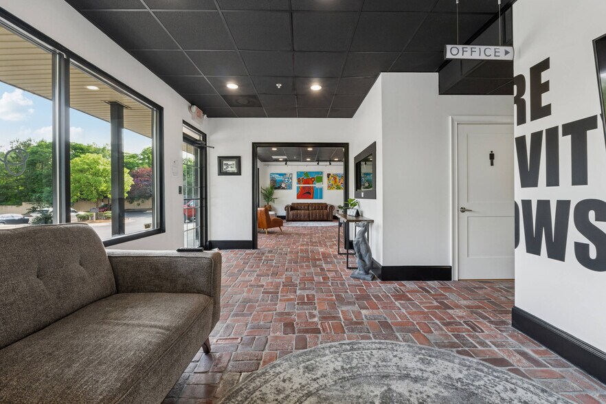 More Photos Of 11775 Northfall Ln, Alpharetta Office Residential For Sale