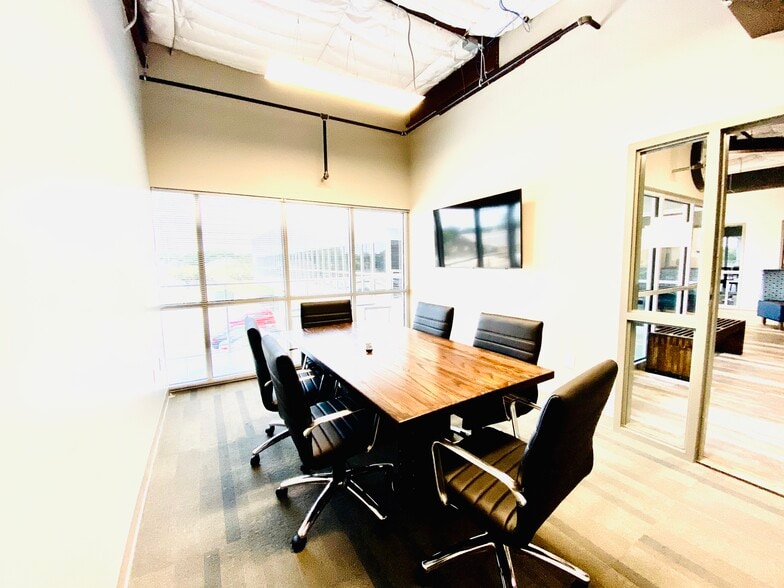 More Photos Of 15500 Voss Rd, Sugar Land Unknown For Sale