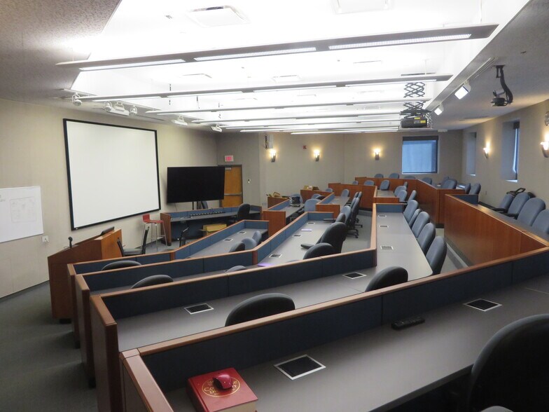 More Photos Of 6 State Route 173, Clinton Township Office For Lease