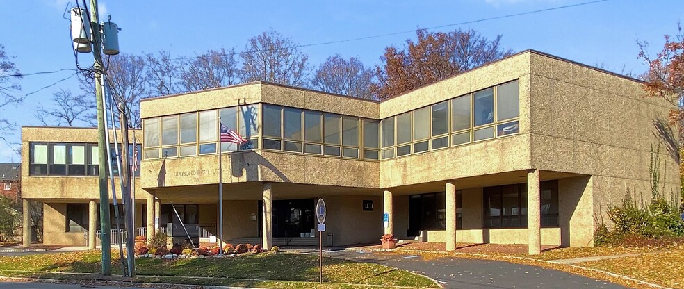 Primary Photo Of 89 Millburn Ave, Millburn Medical For Lease