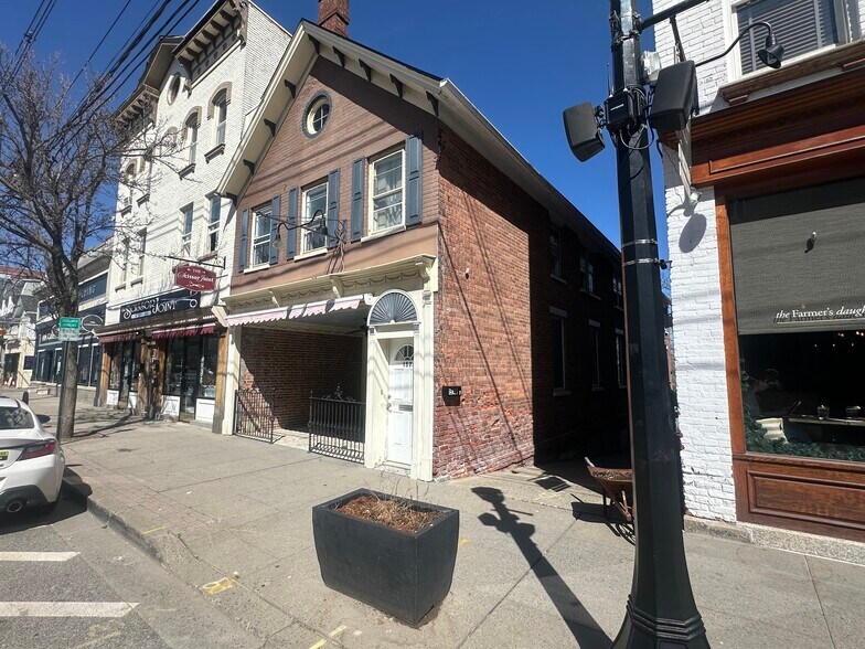 More Photos Of 155-157 Spring St, Newton Storefront Retail Residential For Sale