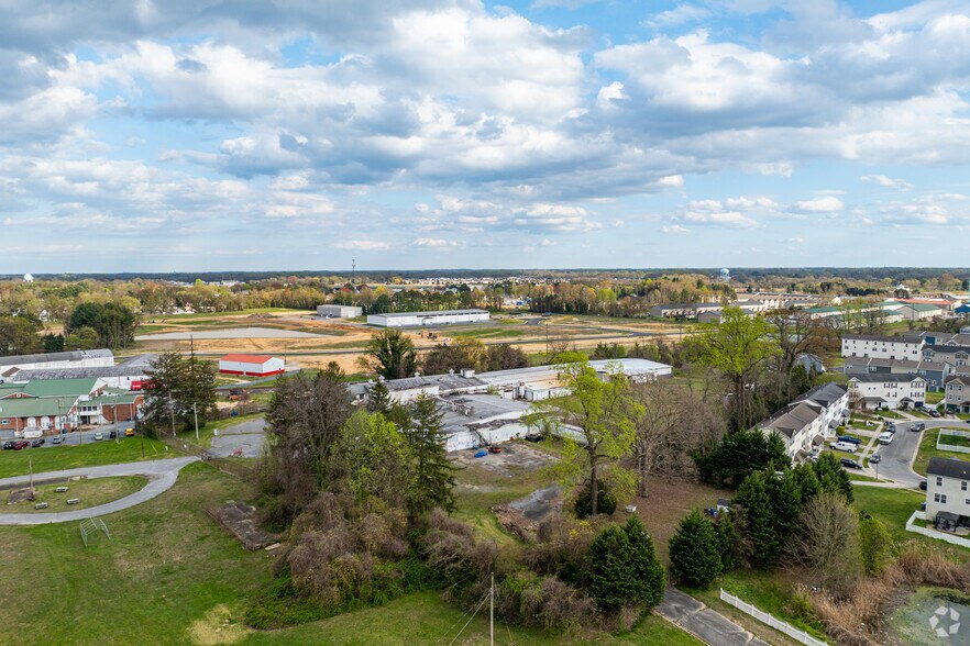 More Photos Of 204 Southern Blvd, Wyoming Warehouse For Sale