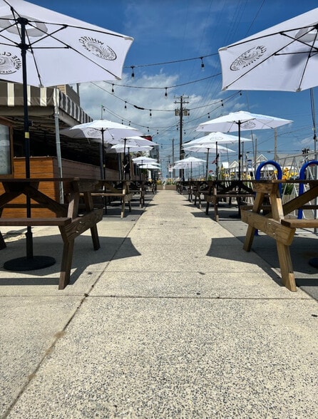 More Photos Of 206 Olde New Jersey Ave, North Wildwood Restaurant For Sale