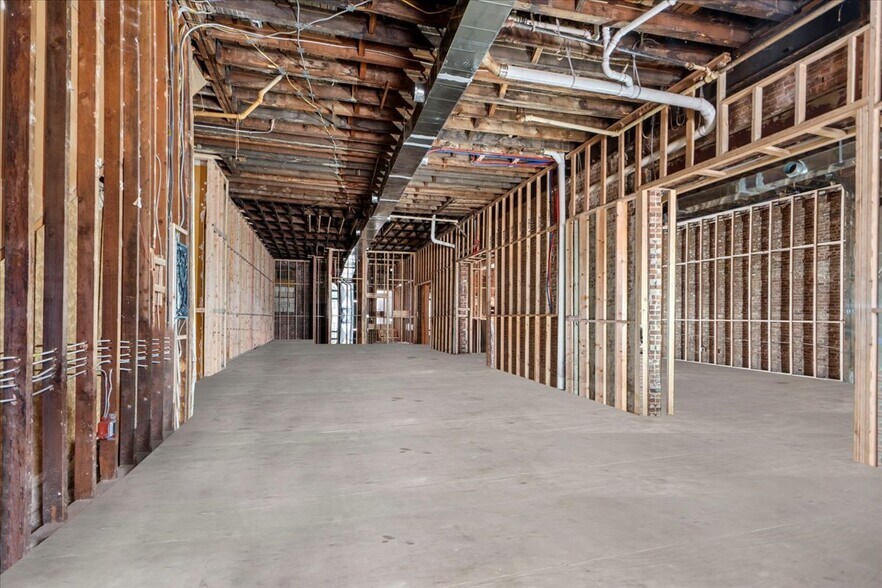 More Photos Of 900 Summit Ave, Union City Apartments For Sale