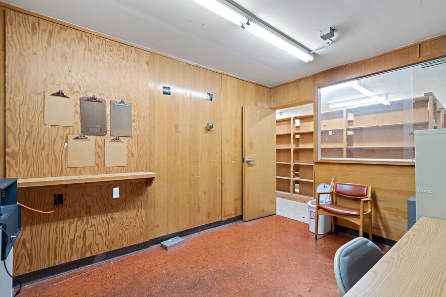 More Photos Of 2829 Mission St, San Francisco Storefront For Lease