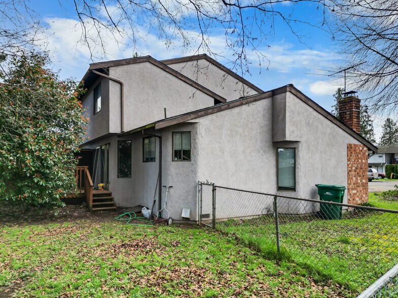 More Photos Of 6310 49th Dr NE, Marysville Multifamily For Sale