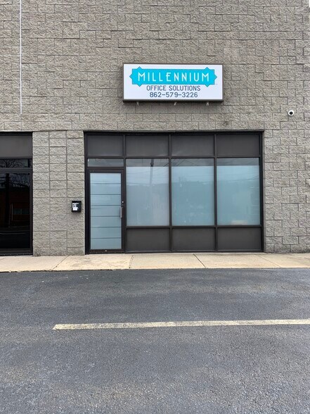 More Photos Of 170 Scotland Rd, Orange Flex For Lease