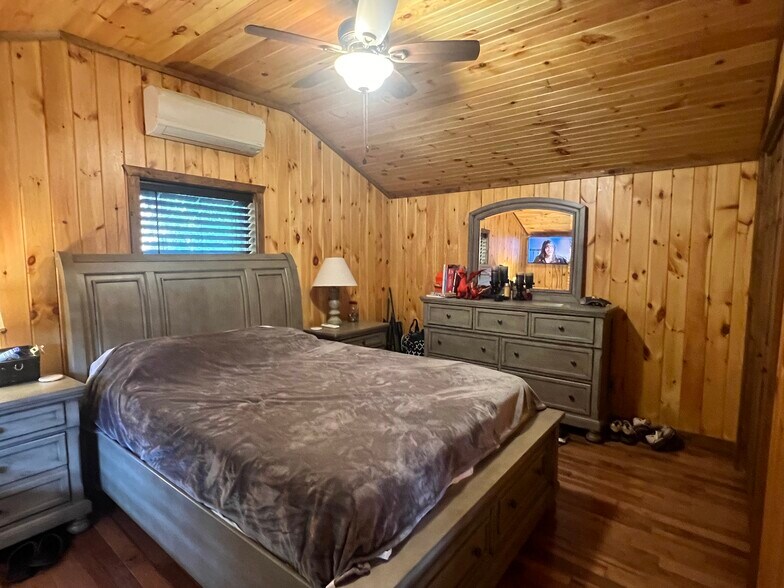 More Photos Of 462 Adams rd, Julian Trailer Camper Park For Sale