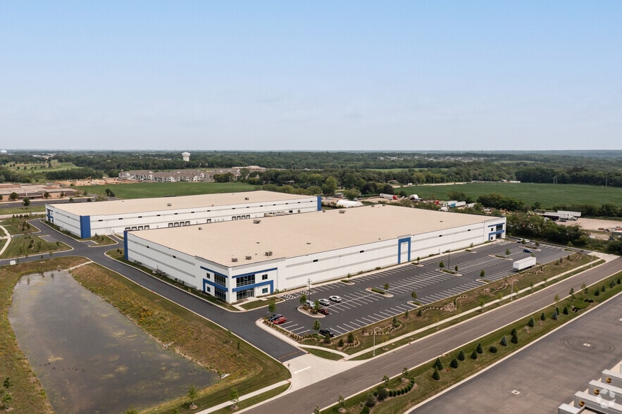 More Photos Of 2801 Galvin Dr, Elgin Warehouse For Lease