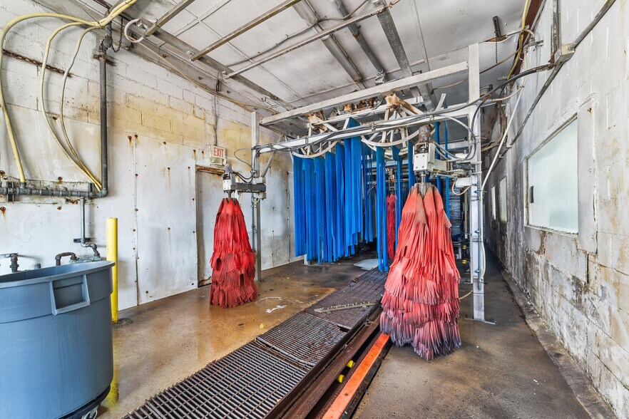 More Photos Of 17 Lincoln Ave, Jamesburg Carwash For Sale