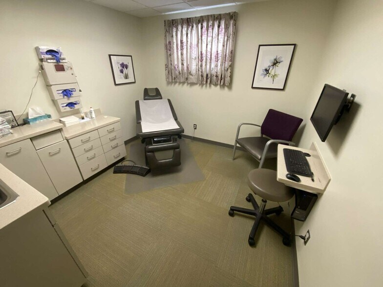 More Photos Of 515 N Lafayette Blvd, South Bend Medical For Sale