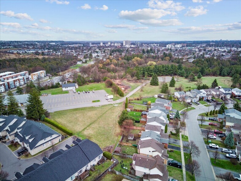 More Photos Of 21 Niagara Dr, Oshawa Land For Sale