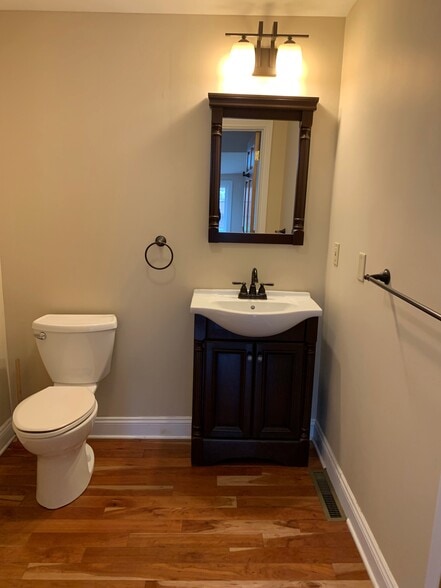 More Photos Of 3527 Darrow Rd, Stow Office For Sale