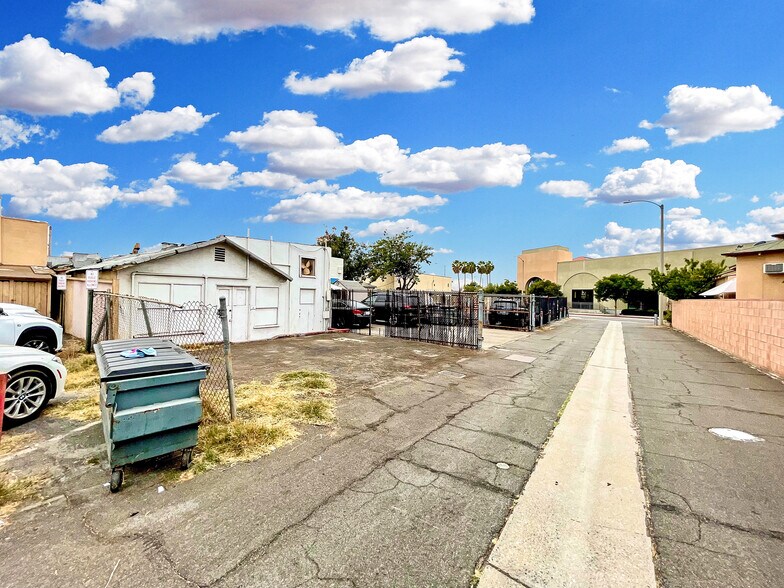 More Photos Of 9085 Las Tunas Dr, Temple City Storefront Retail Office For Lease