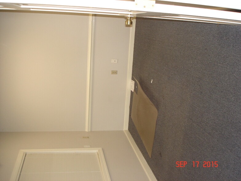 More Photos Of 201 Production Dr, Yorktown Distribution For Lease