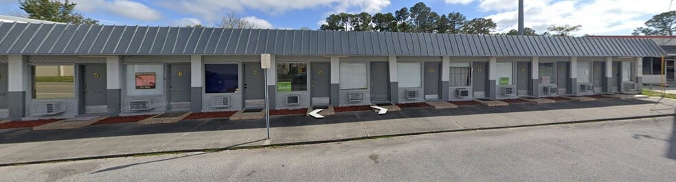 More Photos Of 3780 Kori Rd, Jacksonville Self Storage For Lease