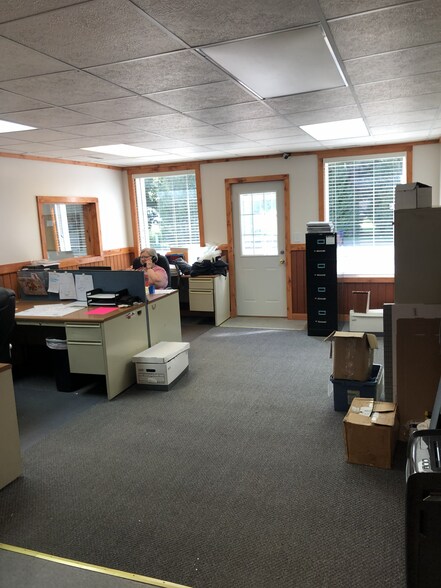 More Photos Of 496 IN-26, Frankfort Warehouse For Sale