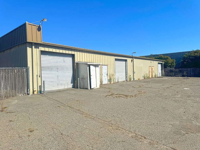 More Photos Of 2967 Coors Ct, Santa Rosa Warehouse For Lease