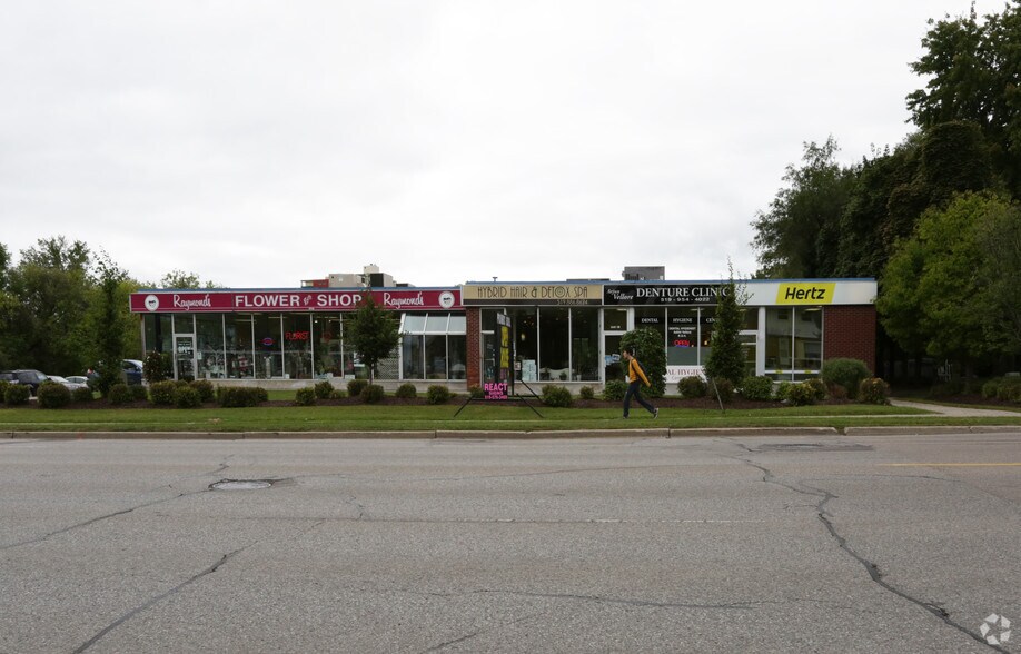 More Photos Of 133 Weber St N, Waterloo General Retail For Lease